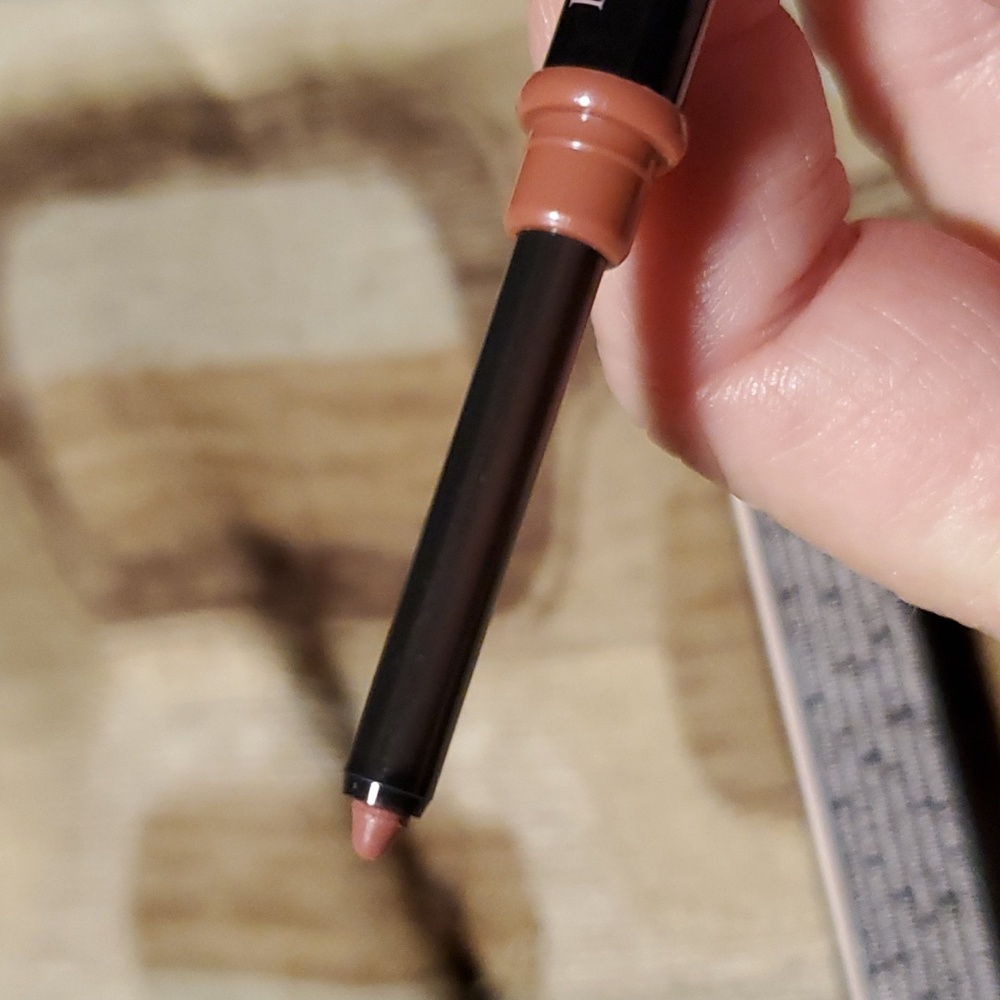 Mary kay lip liner
